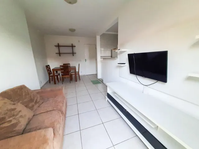 Apartamento 2 quartos e 2 banheiros, para alugar, no bairro Granja dos Cavaleiros em Macaé