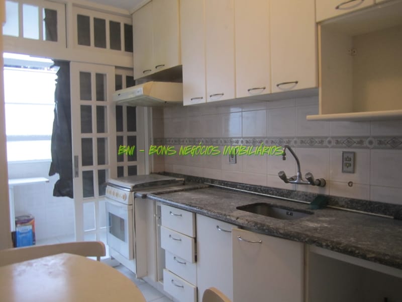 Apartamento para alugar com 3 quartos, 110m² - Foto 14