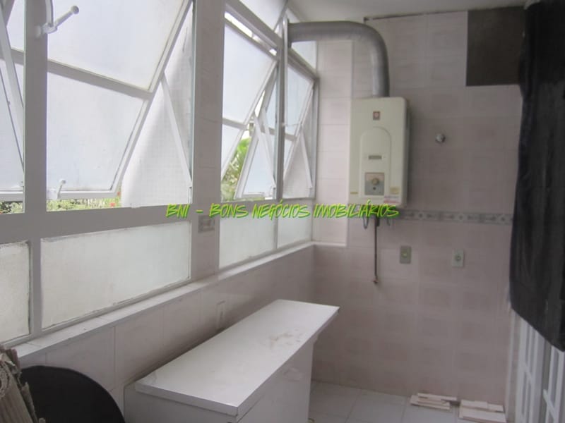 Apartamento para alugar com 3 quartos, 110m² - Foto 11
