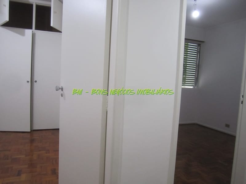 Apartamento para alugar com 3 quartos, 110m² - Foto 22