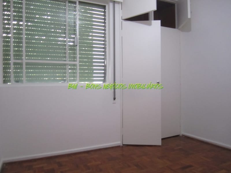 Apartamento para alugar com 3 quartos, 110m² - Foto 16