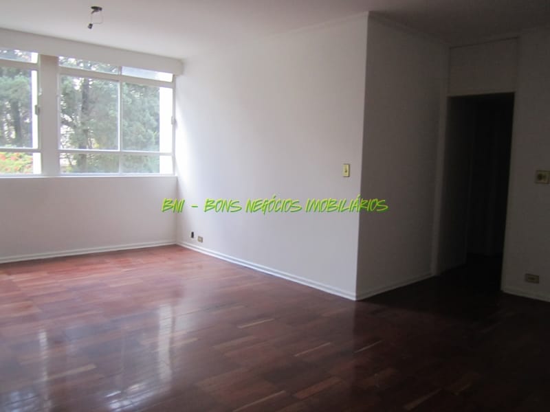 Apartamento para alugar com 3 quartos, 110m² - Foto 8