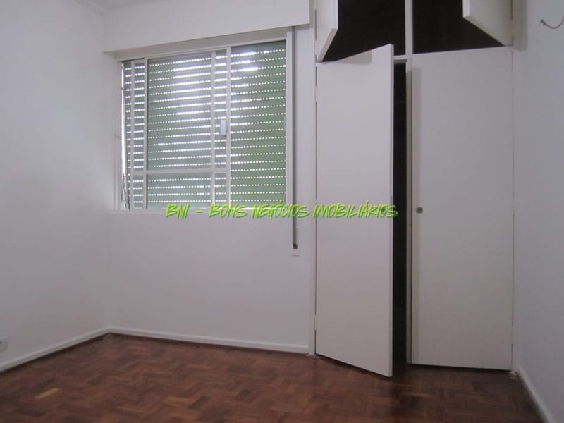 Apartamento para alugar com 3 quartos, 110m² - Foto 15