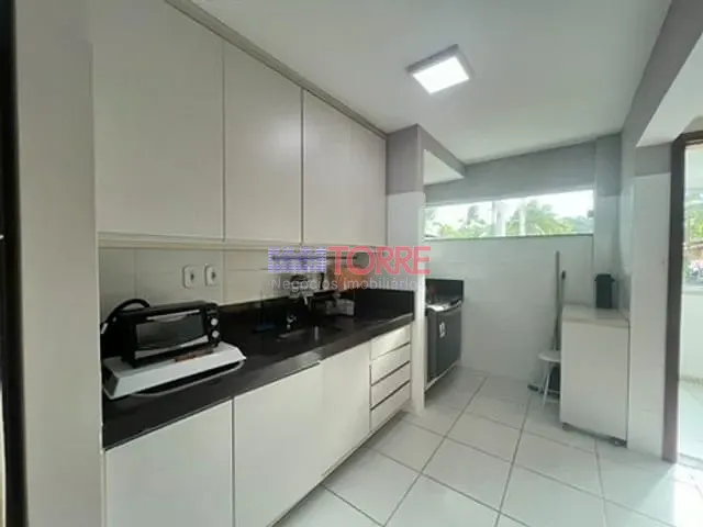 Apartamento 2 quartos e 2 banheiros, à venda, no bairro Olivença em Avenida Atlântica