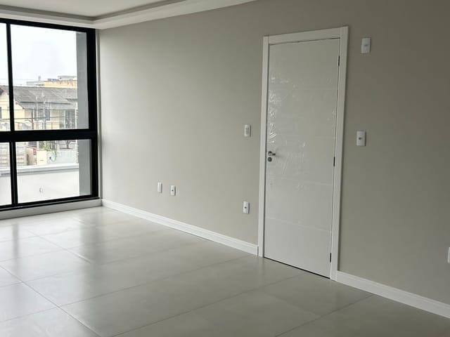 Apartamento 3 quartos e 2 banheiros, à venda, no bairro São Vicente em Itajaí