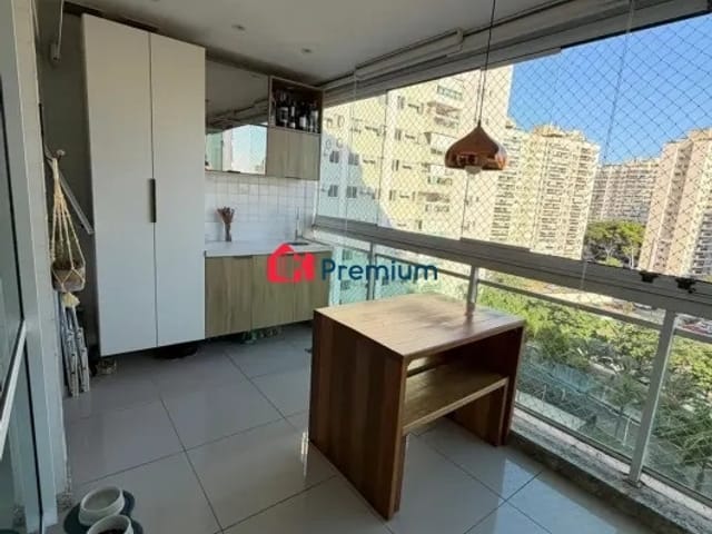 Apartamento 3 quartos e 2 banheiros, à venda, no bairro Jacarepaguá em Rio de Janeiro