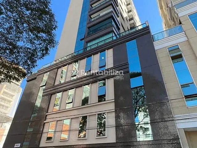 Apartamento com 110m² 2 quartos e 3 banheiros, à venda, no bairro Meia Praia em Itapema