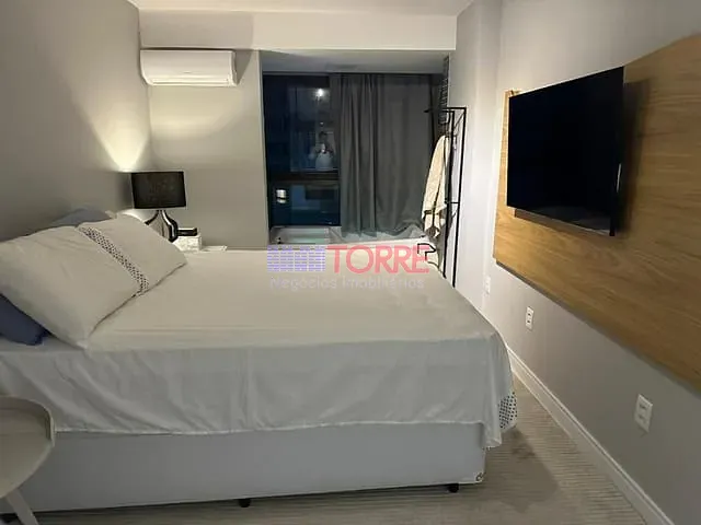 Apartamento 2 quartos e 2 banheiros, à venda ou para alugar, no bairro Nossa Senhora da Vitória em Ilhéus