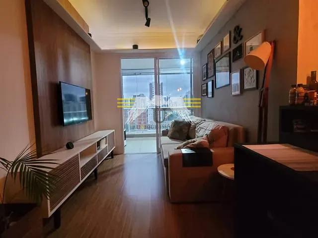 Apartamento 1 quarto e 1 banheiro, à venda, no bairro Vila Gomes Cardim em São Paulo