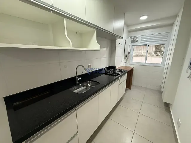 Apartamento 2 quartos e 2 banheiros, para alugar, no bairro Jardim Aquarius em São José dos Campos