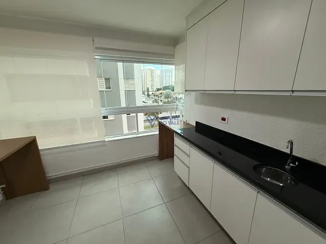 Apartamento 2 quartos e 2 banheiros, para alugar, no bairro Jardim Aquarius em São José dos Campos