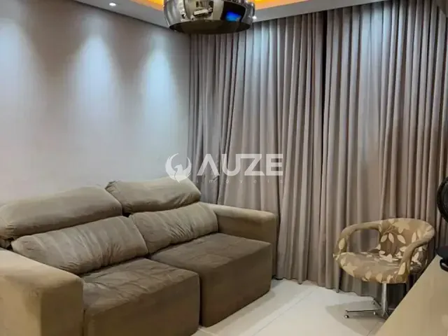 Apartamento com 98m² 3 quartos e 2 banheiros, à venda, no bairro Rebouças em Curitiba