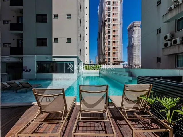 Apartamento 3 quartos e 3 banheiros, à venda, no bairro Meia Praia em Itapema