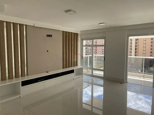 Apartamento com 218m² 2 quartos e 4 banheiros, à venda, no bairro Centro em Londrina