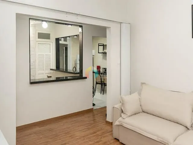 Apartamento com 55m² 2 quartos e 2 banheiros, à venda, no bairro Copacabana em Rio de Janeiro