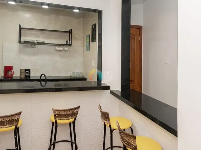 Apartamento com 55m² 2 quartos e 2 banheiros, à venda, no bairro Copacabana em Rio de Janeiro