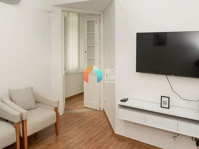 Apartamento com 55m² 2 quartos e 2 banheiros, à venda, no bairro Copacabana em Rio de Janeiro