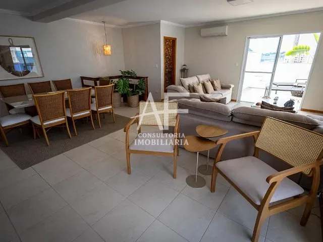 Apartamento com 304m² 4 quartos e 3 banheiros, à venda, no bairro Centro em Ubatuba