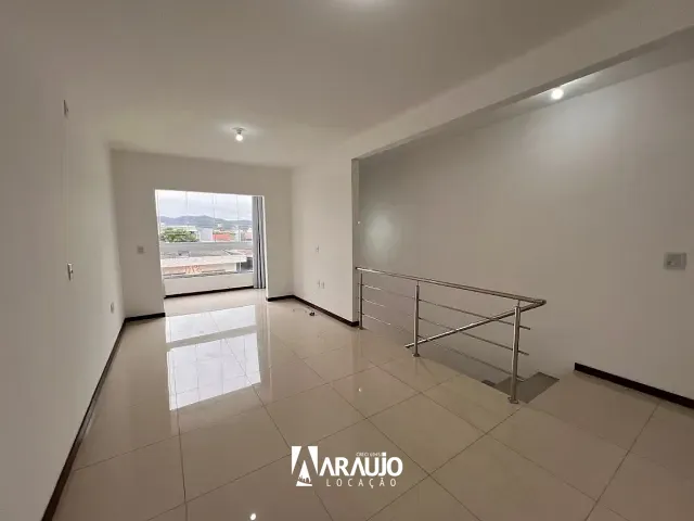 Apartamento 2 quartos e 1 banheiro, para alugar, no bairro São Vicente em Itajaí