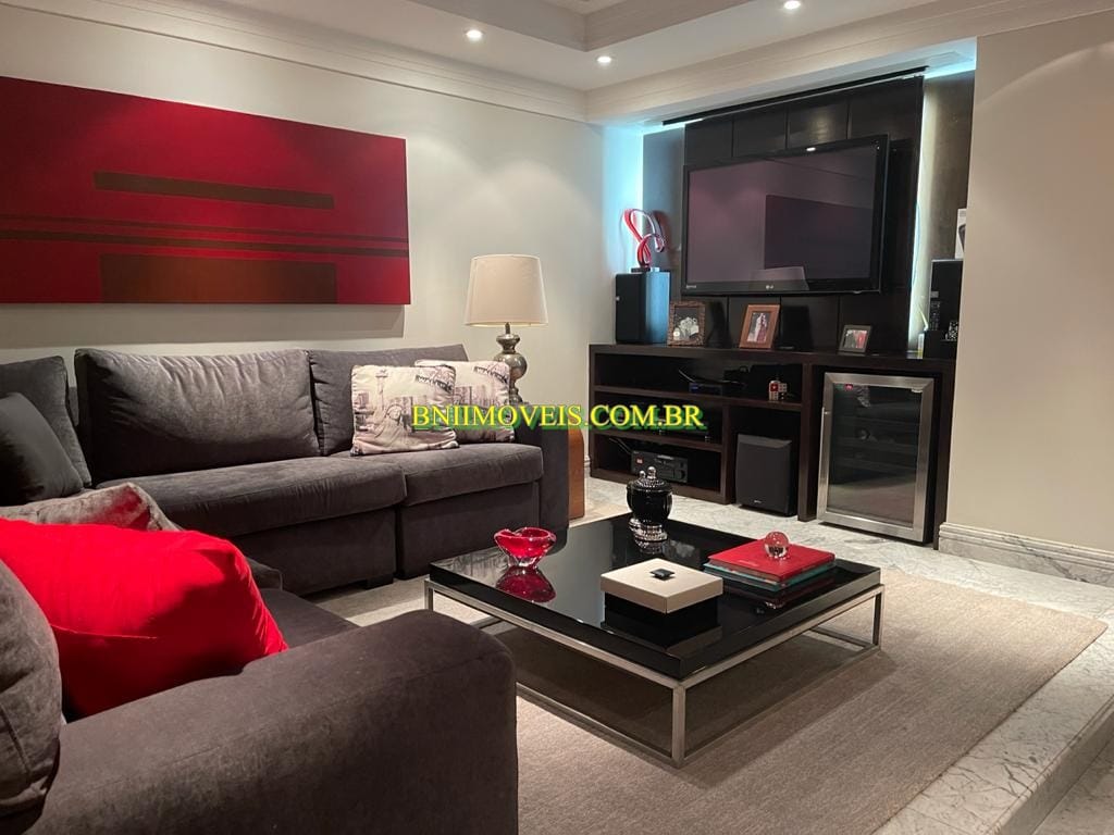 Apartamento, 3 quartos, 290 m² - Foto 1