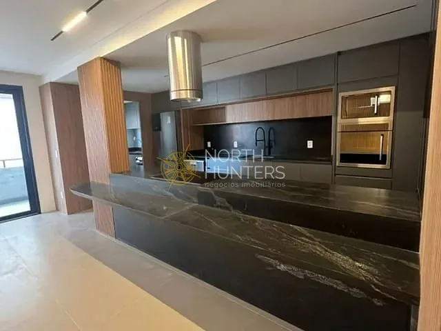 Apartamento com 243m² 3 quartos e 4 banheiros, à venda, no bairro Jurerê em Florianópolis