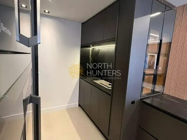 Apartamento com 243m² 3 quartos e 4 banheiros, à venda, no bairro Jurerê em Florianópolis