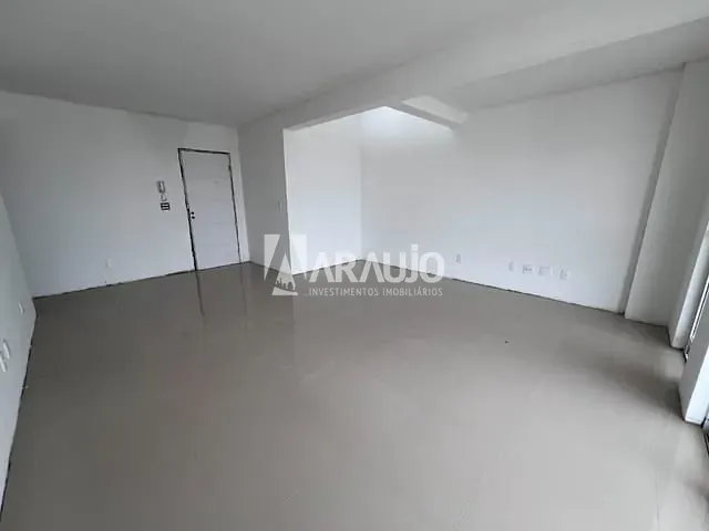 Apartamento 3 quartos e 2 banheiros, à venda, no bairro Fiúza Lima em Itajaí