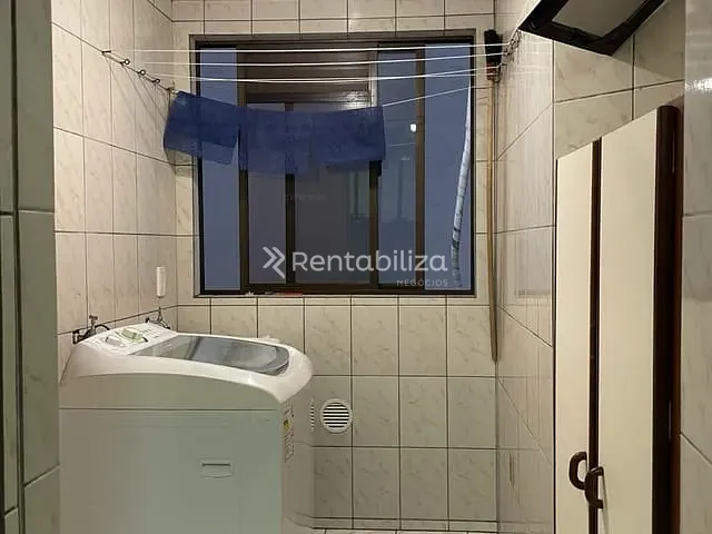 Apartamento com 135m² 3 quartos e 2 banheiros, à venda, no bairro Meia Praia em Itapema