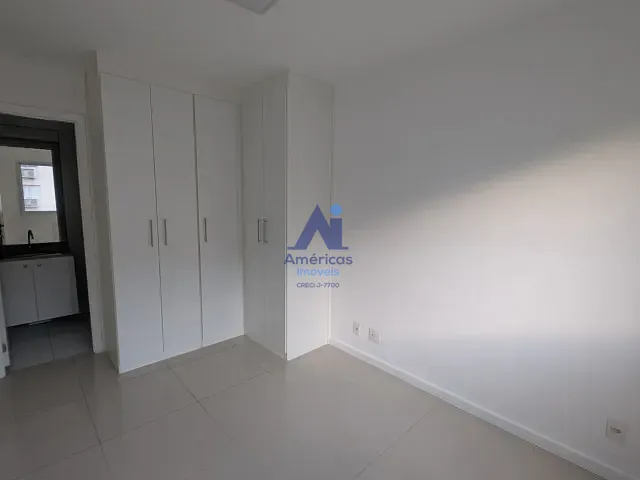 Apartamento com 65m² 2 quartos e 2 banheiros, para alugar, no bairro Recreio dos Bandeirantes em Rio de Janeiro