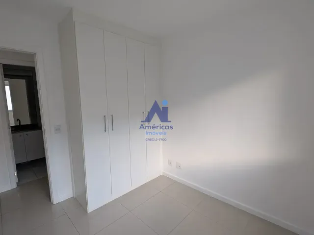 Apartamento com 65m² 2 quartos e 2 banheiros, para alugar, no bairro Recreio dos Bandeirantes em Rio de Janeiro