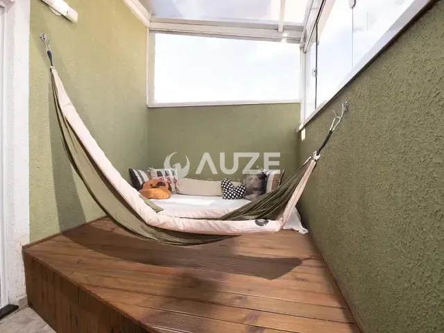 Apartamento 2 quartos e 2 banheiros, à venda, no bairro Capão Raso em Curitiba