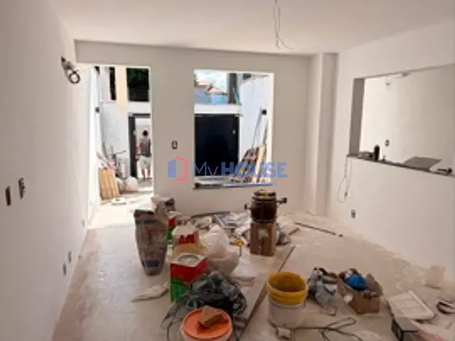 Casa 3 quartos e 4 banheiros, à venda, no bairro Nossa Senhora da Vitória em Ilhéus