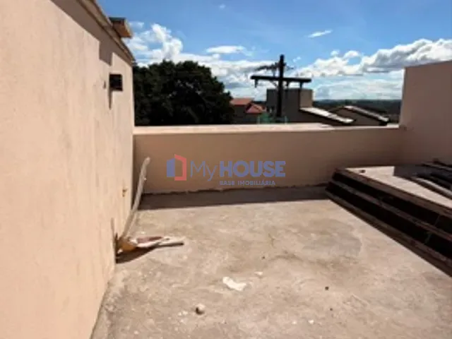 Casa 3 quartos e 4 banheiros, à venda, no bairro Nossa Senhora da Vitória em Ilhéus