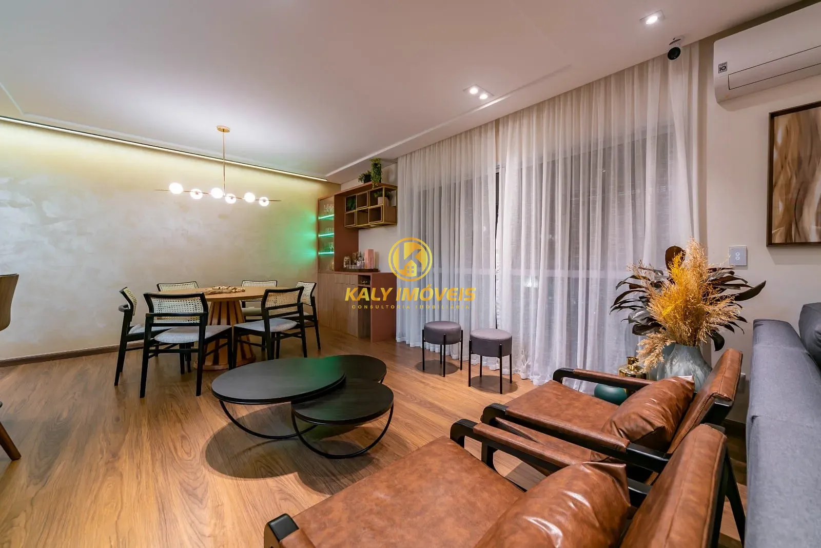 Apartamento, 3 quartos, 125 m² - Foto 2