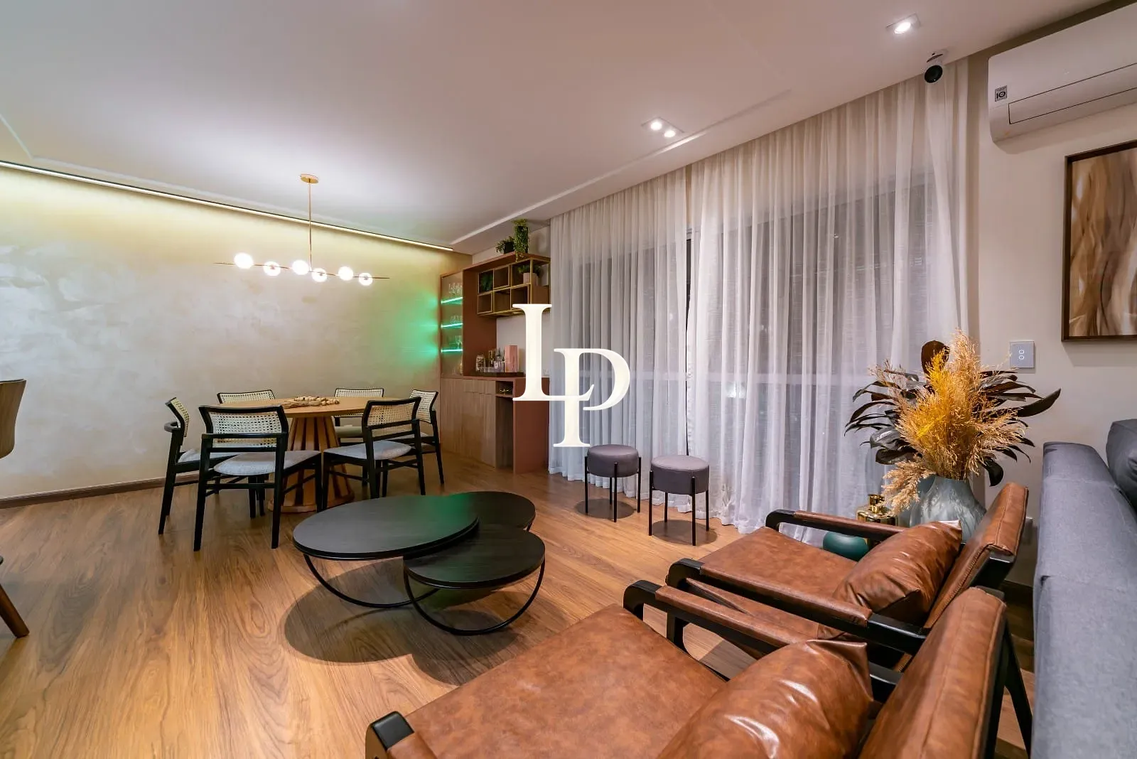 Apartamento, 3 quartos, 125 m² - Foto 2