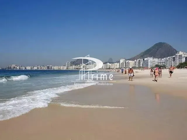 Apartamento com 117m² 3 quartos e 2 banheiros, à venda, no bairro Copacabana em Rio de Janeiro