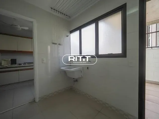 Apartamento com 226m² 4 quartos e 2 banheiros, à venda, no bairro Cambuí em Campinas