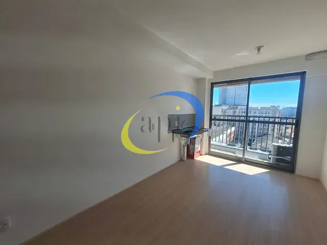 Apartamento 1 quarto e 1 banheiro, para alugar, no bairro Centro em Rio de Janeiro
