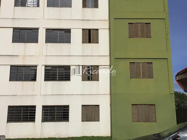 Apartamento 3 quartos e 1 banheiro, à venda, no bairro Centro em Arapongas