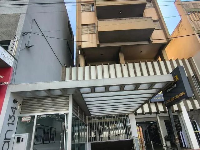 Apartamento com 107m² 3 quartos e 2 banheiros, à venda, no bairro Centro em Londrina