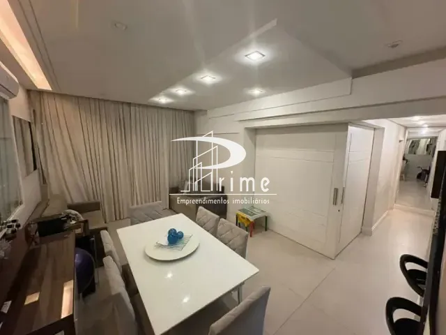 Apartamento com 95m² 3 quartos e 2 banheiros, à venda, no bairro Copacabana em Rio de Janeiro