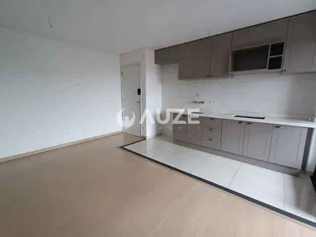Apartamento com 56m² 3 quartos e 2 banheiros, à venda, no bairro Novo Mundo em Curitiba