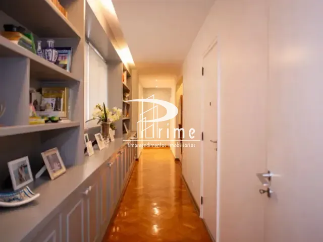 Apartamento com 426m² 4 quartos e 3 banheiros, à venda, no bairro Copacabana em Rio de Janeiro