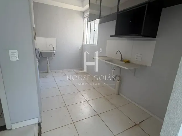 Apartamento 2 quartos e 1 banheiro, à venda, no bairro Residencial Flores do Cerrado em Goiânia