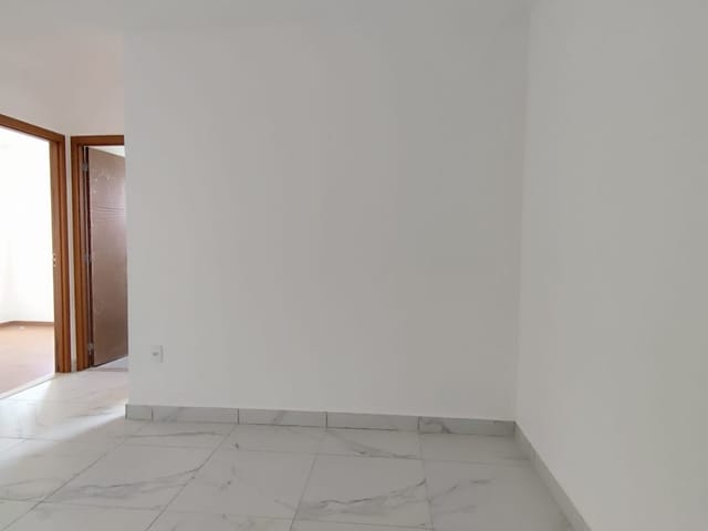 Apartamento com 64m² 2 quartos e 1 banheiro, à venda ou para alugar, no bairro Residencial Ana Maria do Couto em Campo Grande