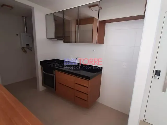 Apartamento 2 quartos e 2 banheiros, para alugar, no bairro Nossa Senhora da Vitória em Ilhéus