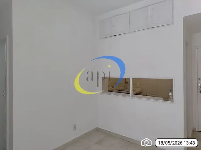 Apartamento 1 quarto e 1 banheiro, para alugar, no bairro Laranjeiras em Rio de Janeiro