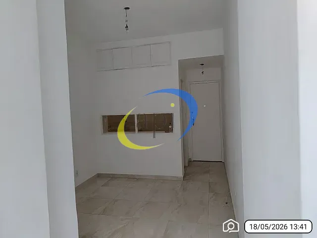 Apartamento 1 quarto e 1 banheiro, para alugar, no bairro Laranjeiras em Rio de Janeiro