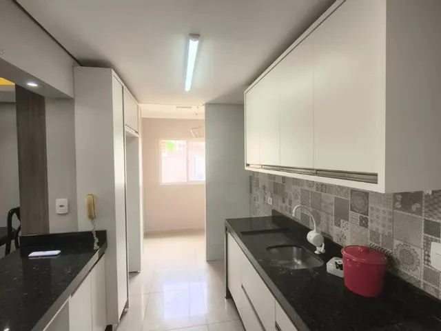 Apartamento com 72m² 3 quartos e 2 banheiros, à venda, no bairro Conjunto Residencial Itamaraty em Londrina