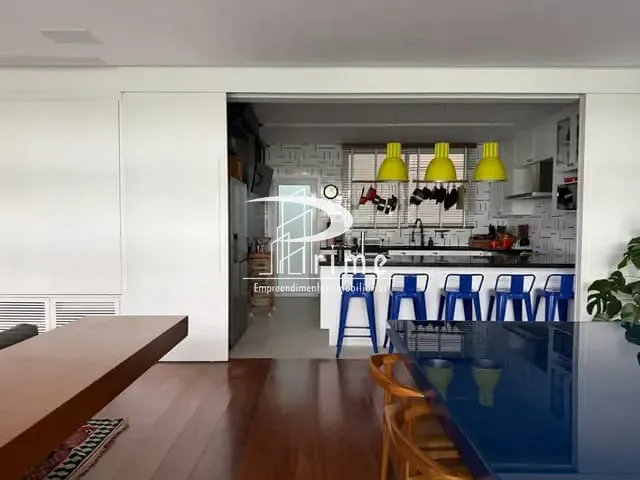 Apartamento com 250m² 4 quartos e 3 banheiros, à venda, no bairro Copacabana em Rio de Janeiro